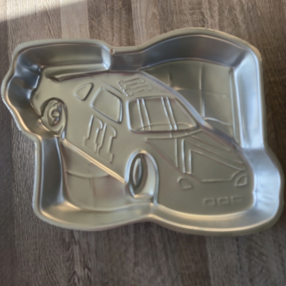 VINTAGE 1997 Wilton Race Car Cake Pan #11 NASCAR Style - Fast Birthday Fun! - Picture 4 of 6